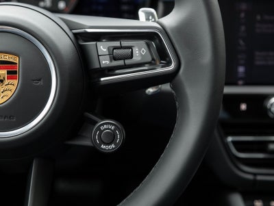 2026 Porsche Macan Macan GTS