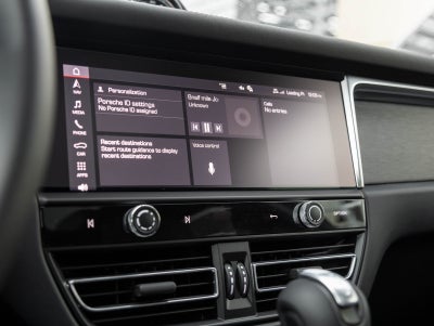 2026 Porsche Macan Macan GTS