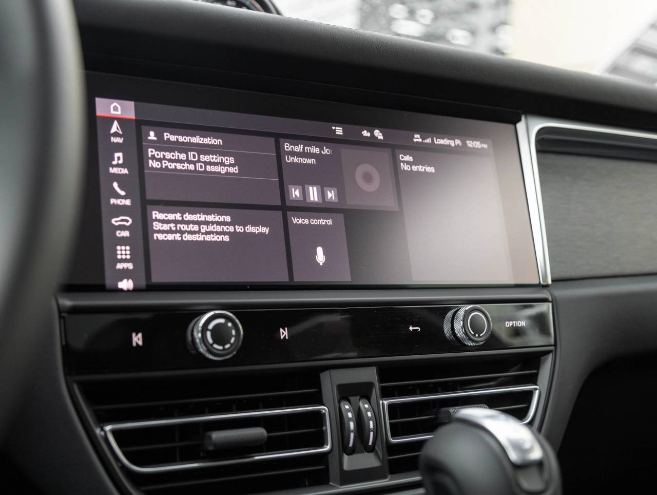 2026 Porsche Macan Macan GTS