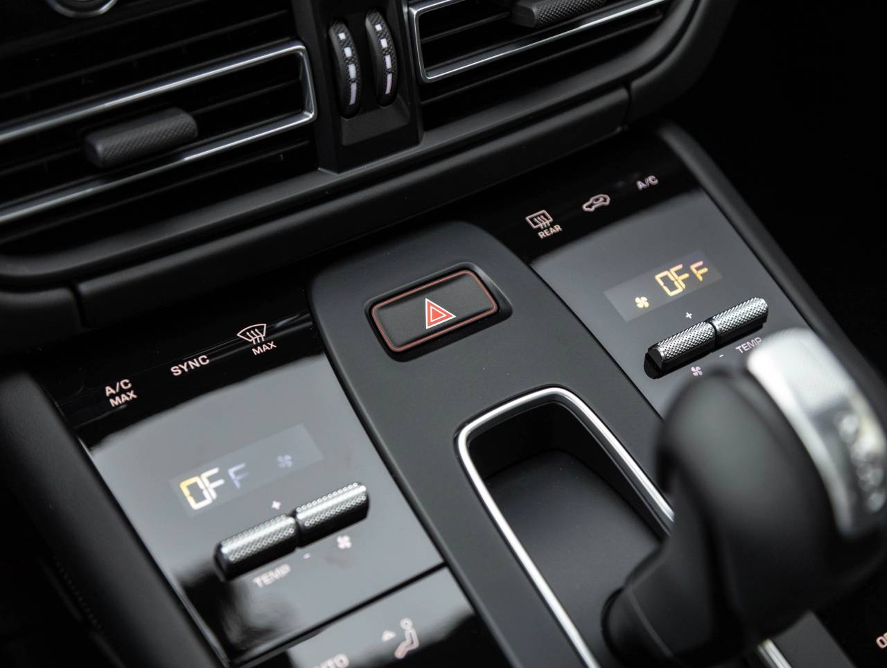 2026 Porsche Macan Macan GTS