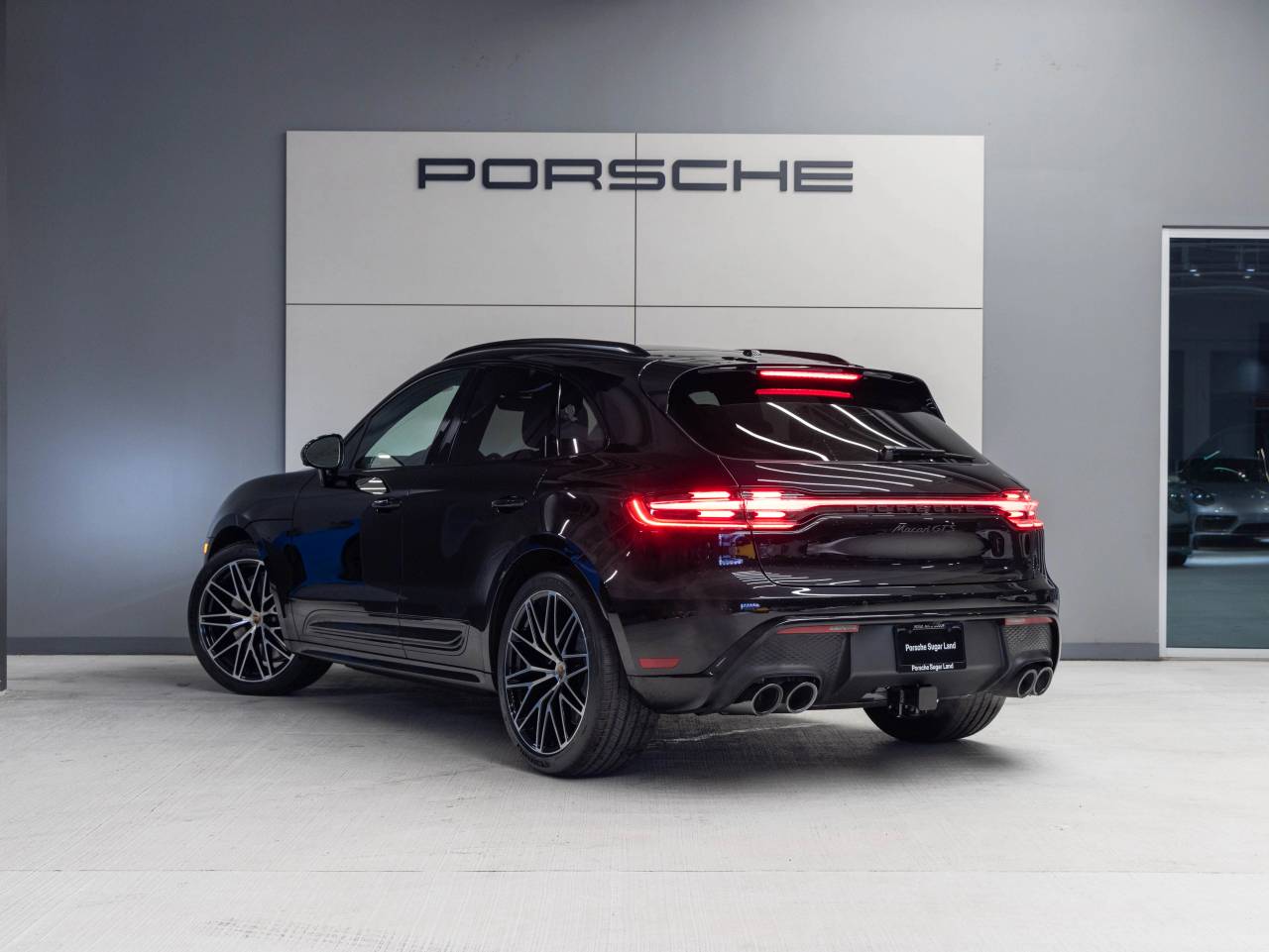 2026 Porsche Macan Macan GTS