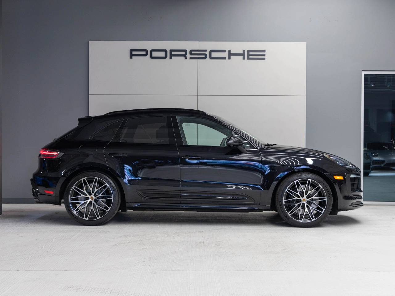 2026 Porsche Macan Macan GTS