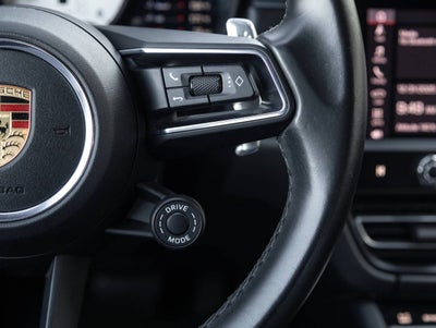 2022 Porsche Macan Macan GTS