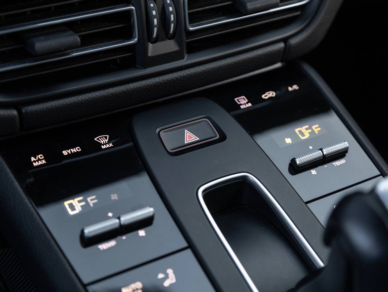 2022 Porsche Macan Macan GTS