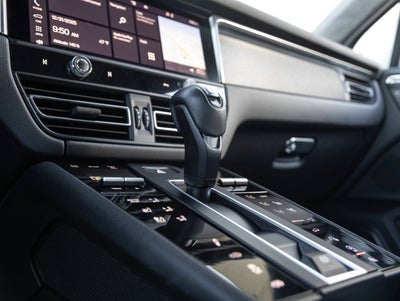 2022 Porsche Macan Macan GTS