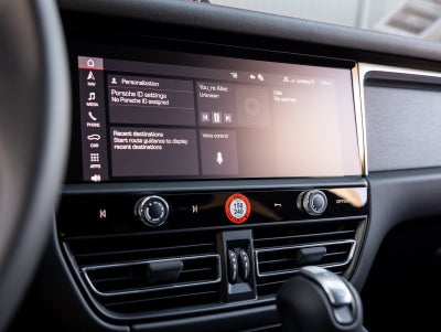 2026 Porsche Macan Macan GTS