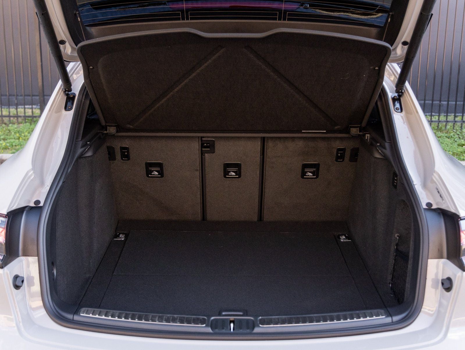 2026 Porsche Macan Macan GTS