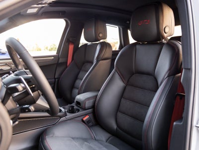 2026 Porsche Macan Macan GTS