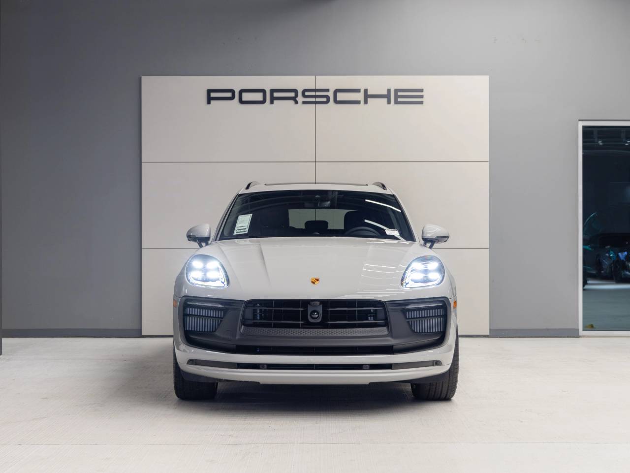 2026 Porsche Macan Macan GTS