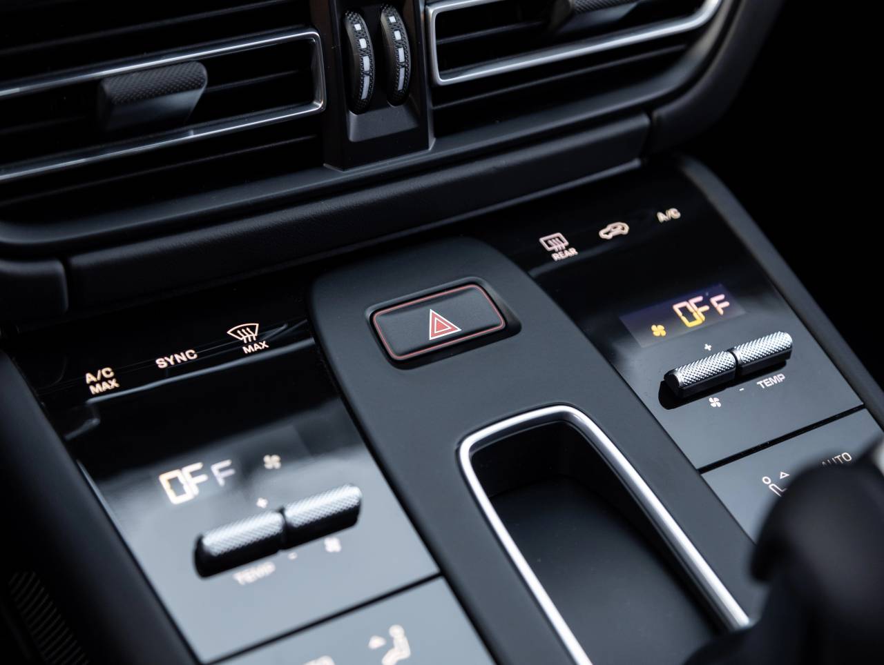 2026 Porsche Macan Macan GTS