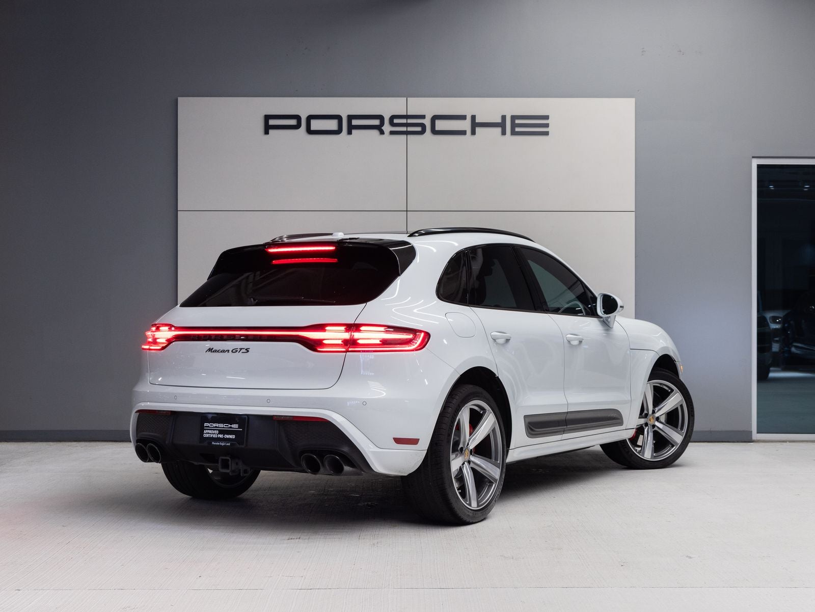 2024 Porsche Macan GTS