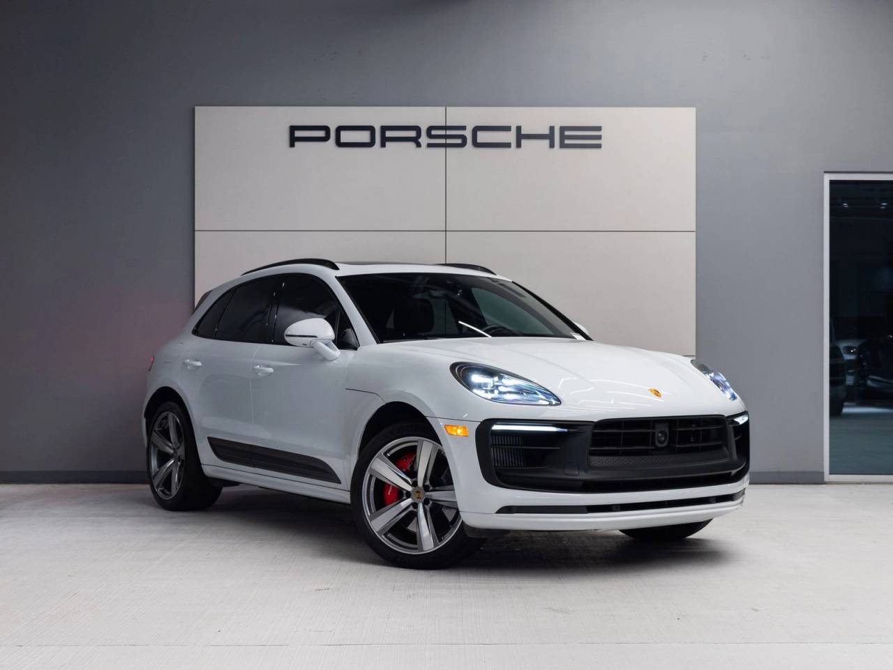 2024 Porsche Macan GTS