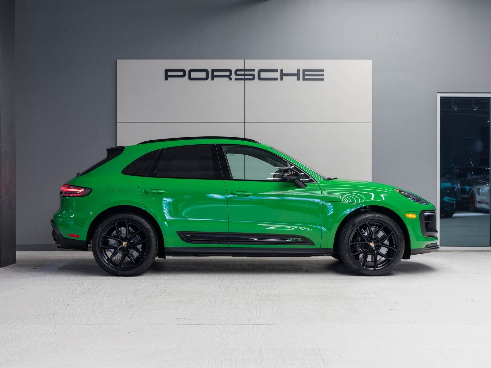 2026 Porsche Macan Macan GTS