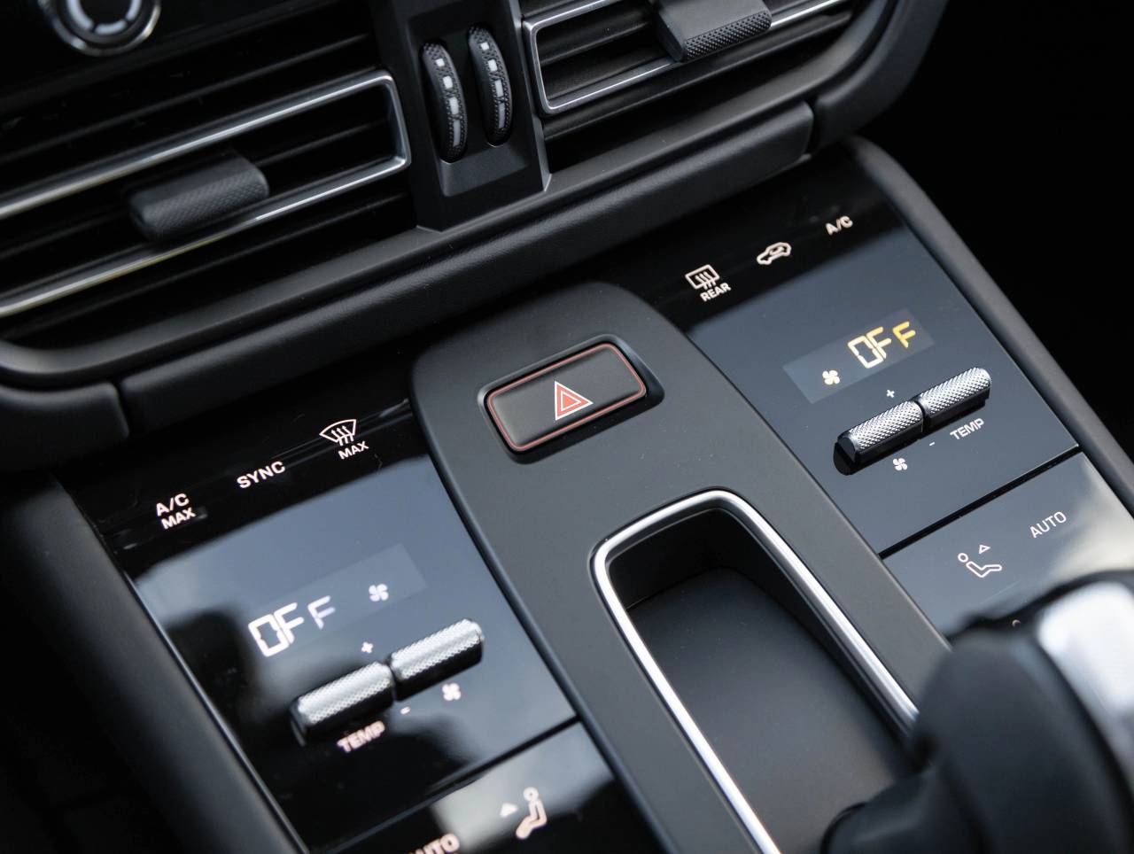 2026 Porsche Macan Macan GTS