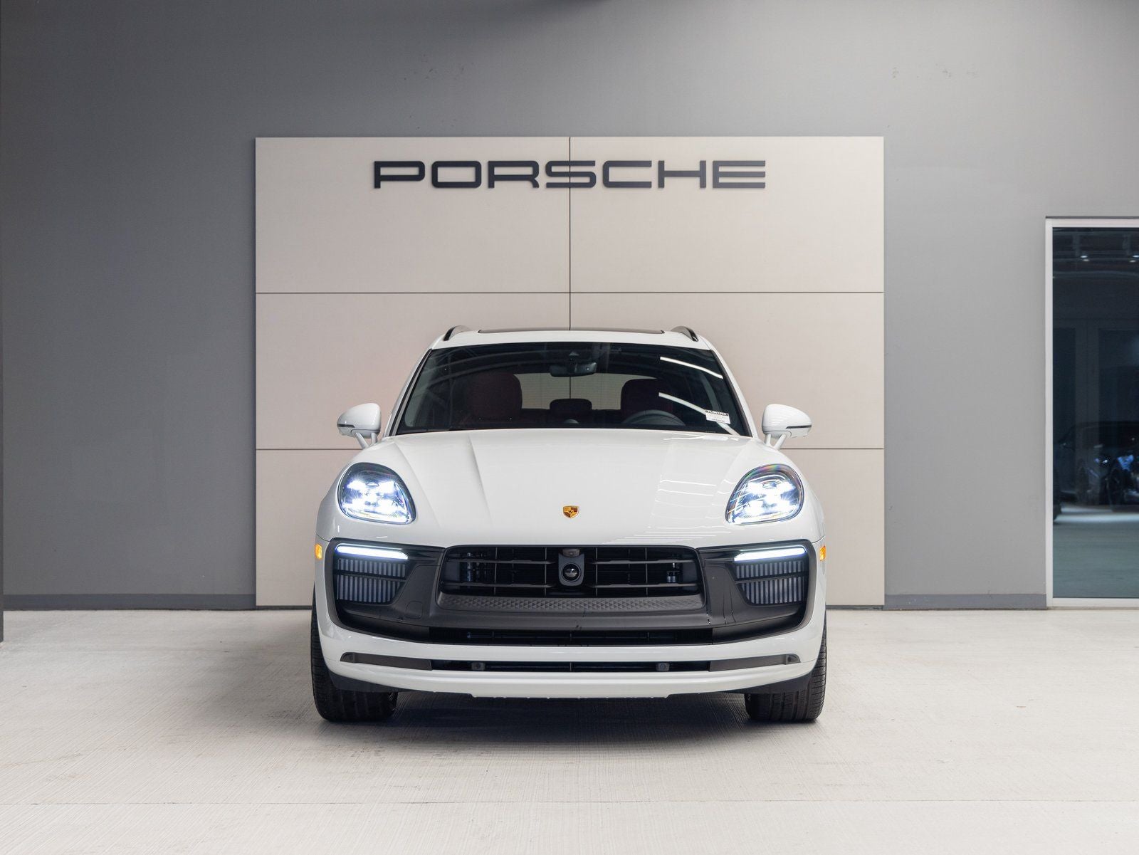 2026 Porsche Macan Macan GTS