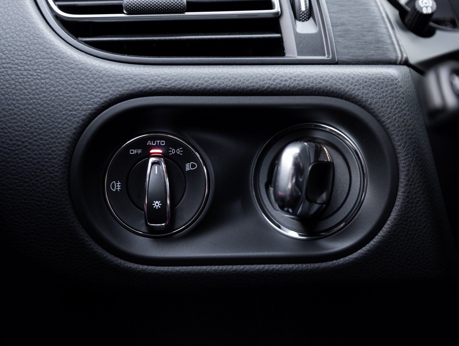 2026 Porsche Macan Macan GTS