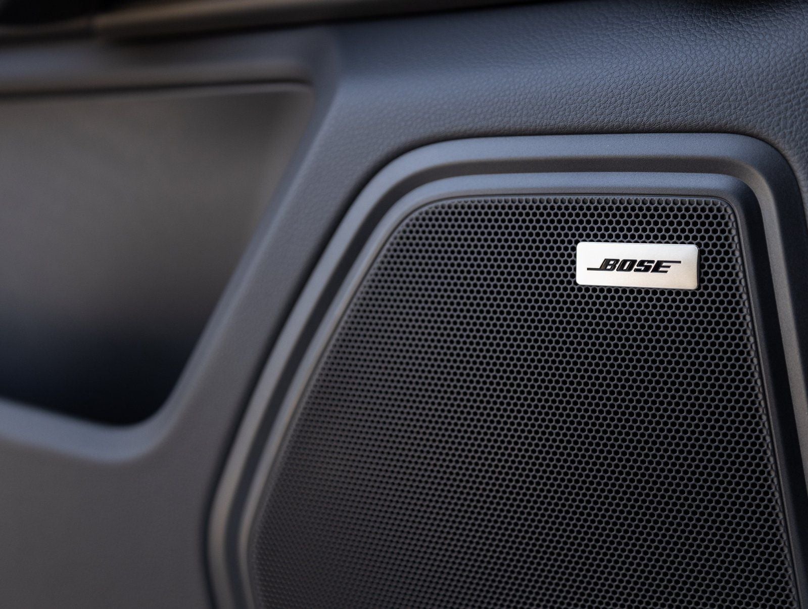 2026 Porsche Macan Macan GTS