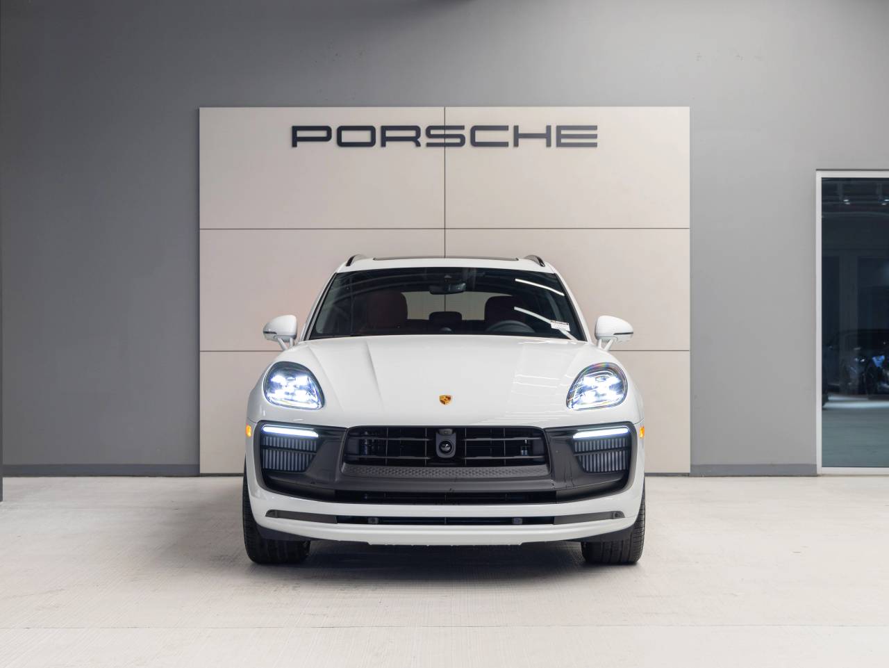 2026 Porsche Macan Macan GTS