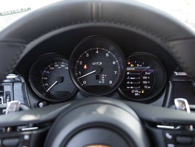 2026 Porsche Macan Macan GTS