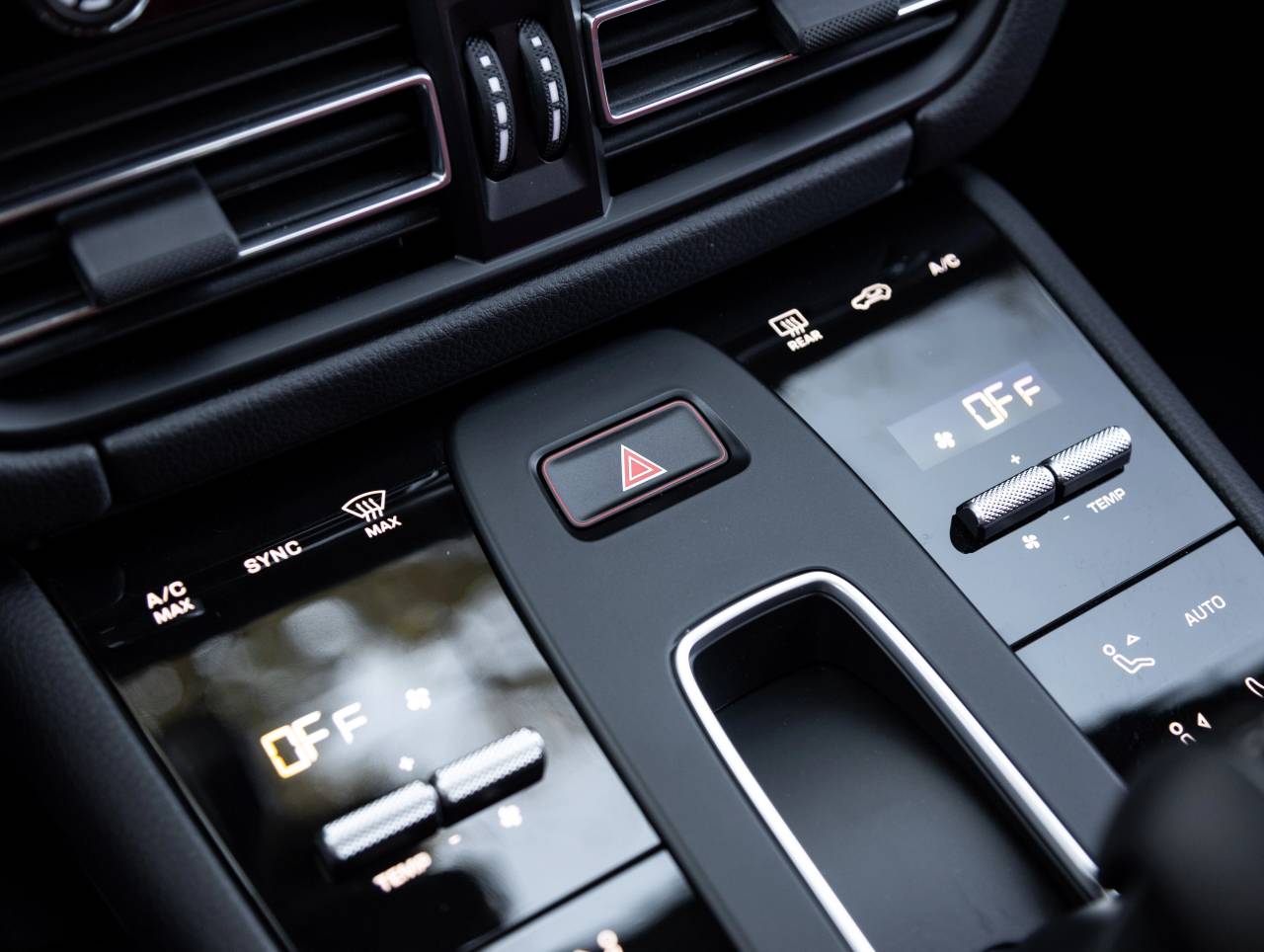 2026 Porsche Macan Macan GTS