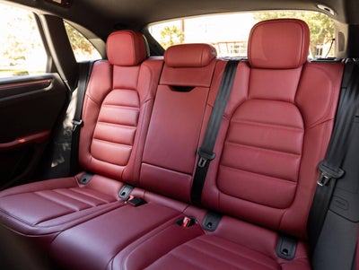 2026 Porsche Macan Macan GTS