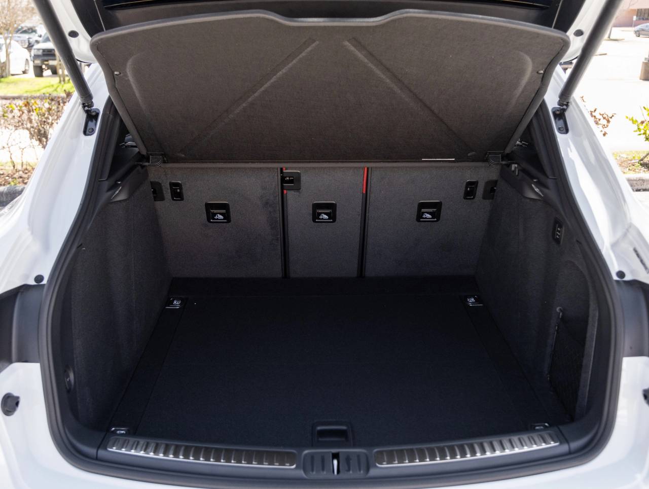 2026 Porsche Macan Macan GTS