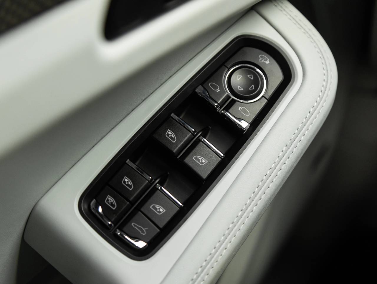 2024 Porsche Macan Macan GTS