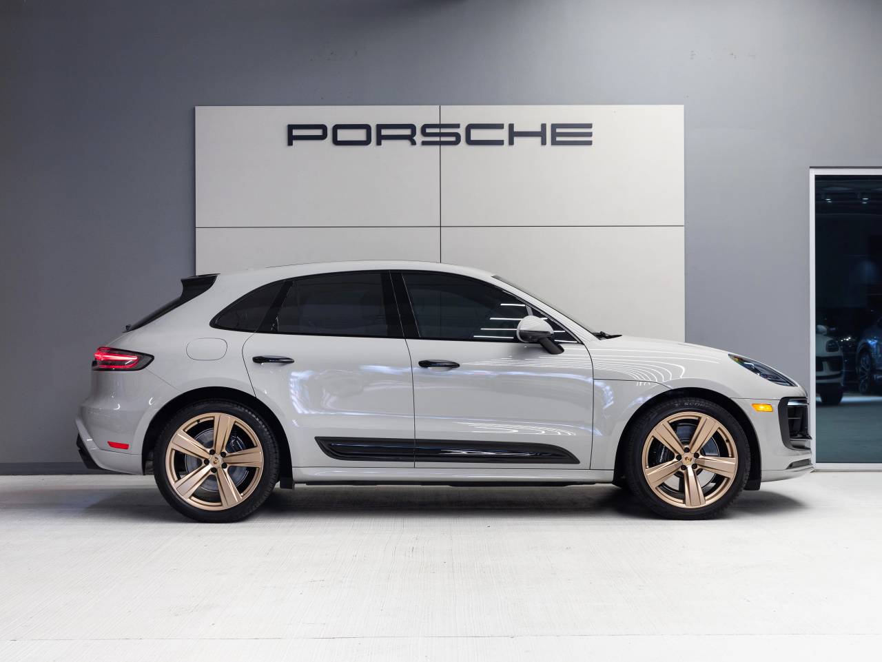 2024 Porsche Macan Macan GTS