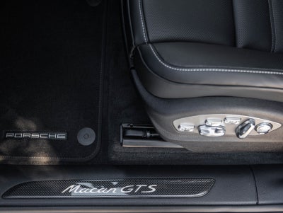2026 Porsche Macan Macan GTS