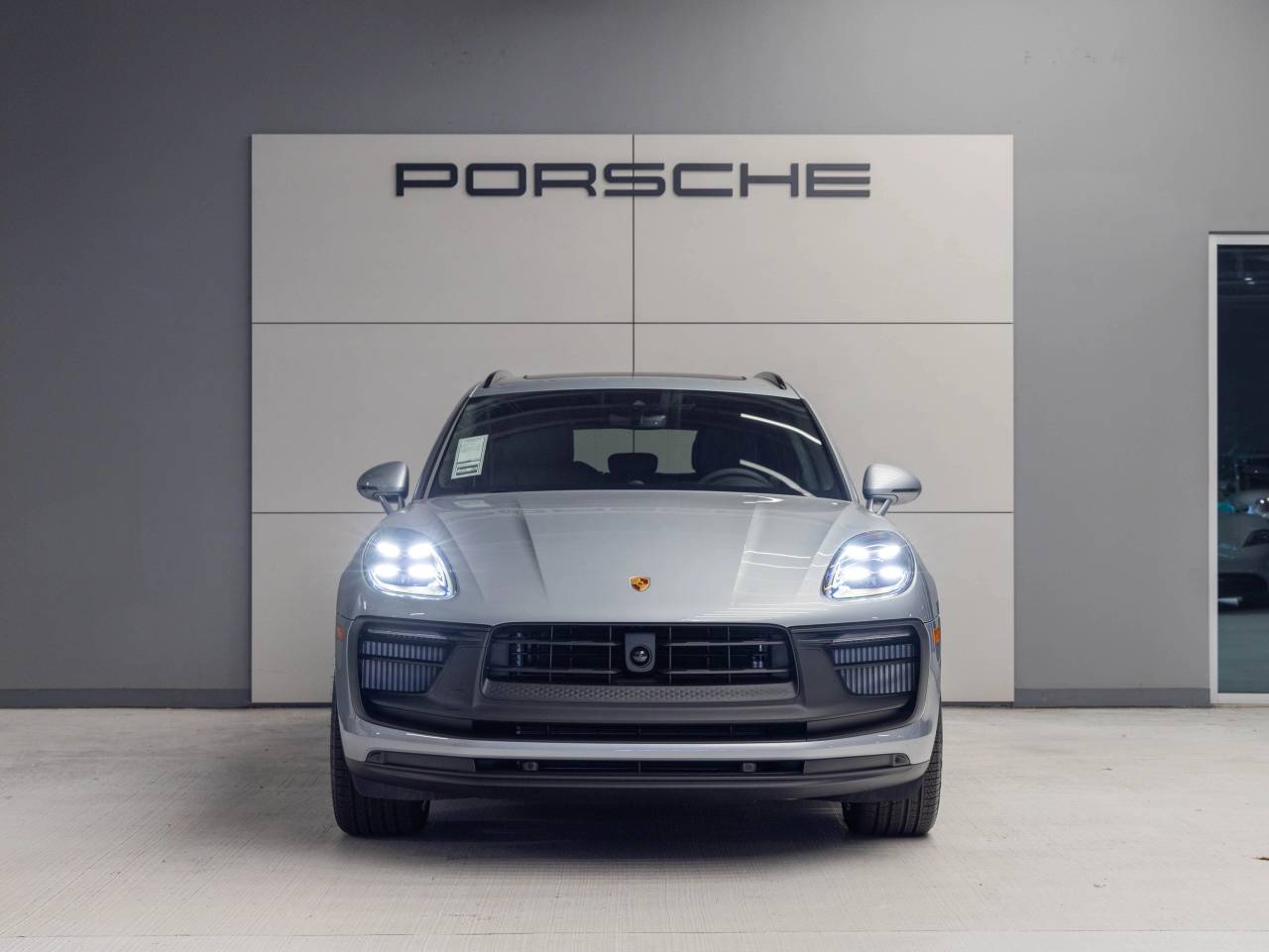 2026 Porsche Macan Macan GTS