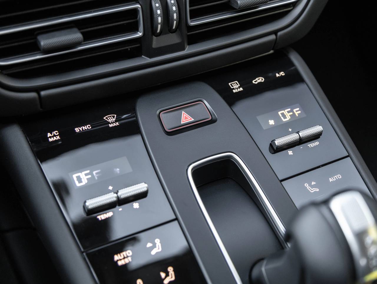 2026 Porsche Macan Macan GTS