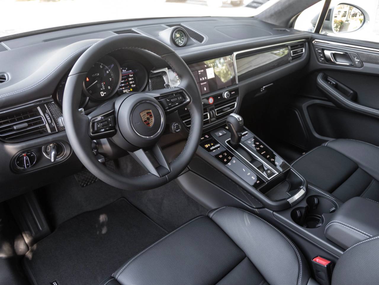 2026 Porsche Macan Macan GTS