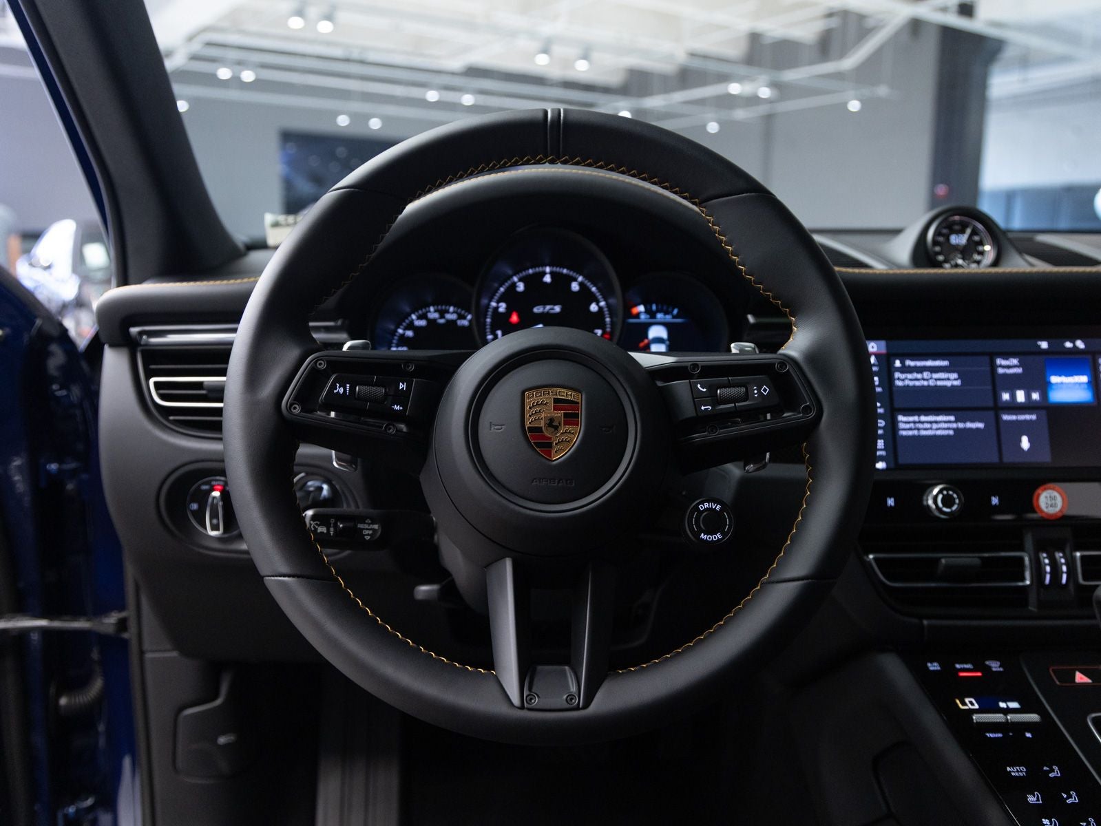 2026 Porsche Macan Macan GTS