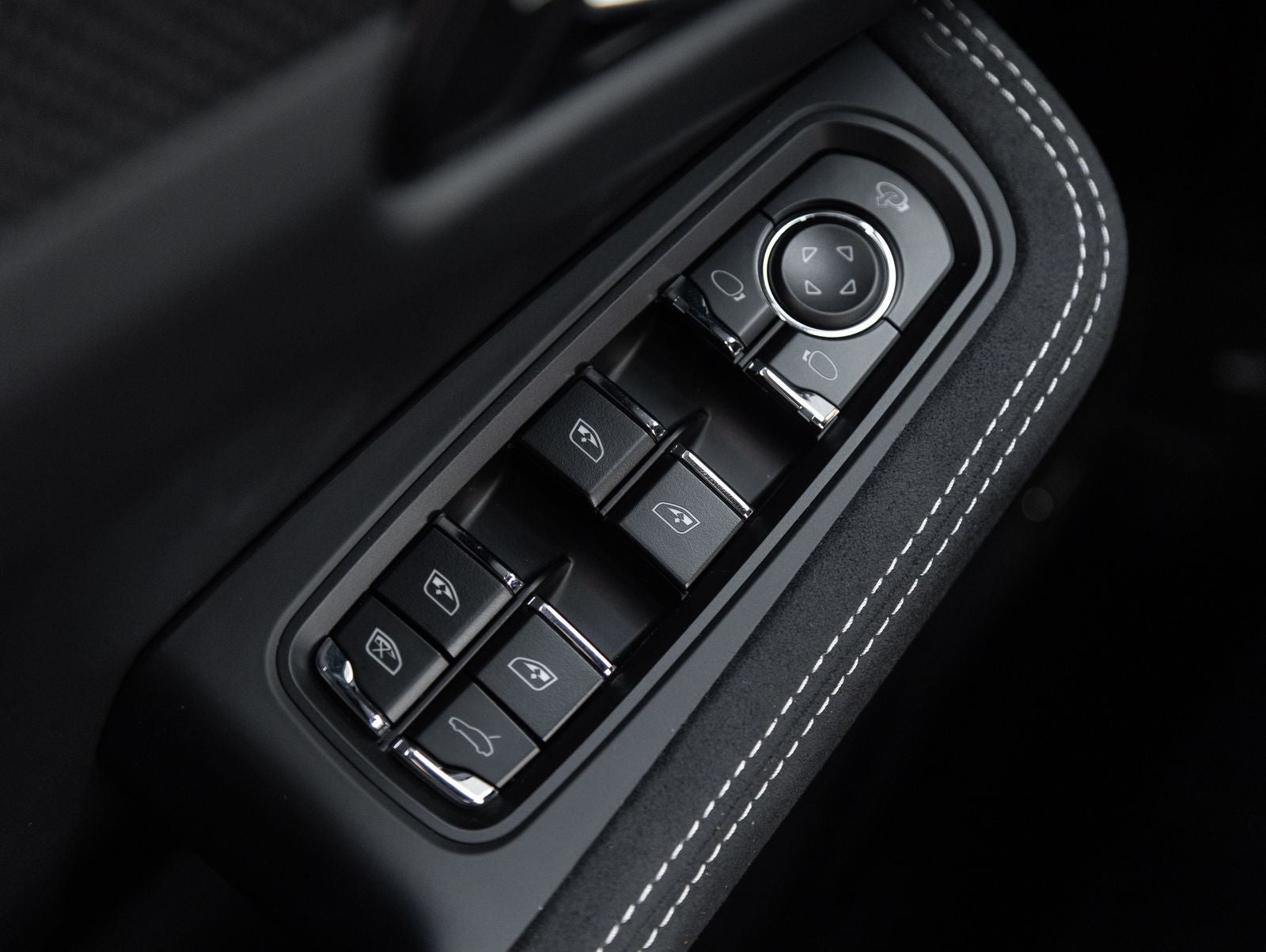 2026 Porsche Macan Macan GTS