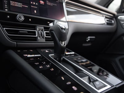 2026 Porsche Macan Macan GTS