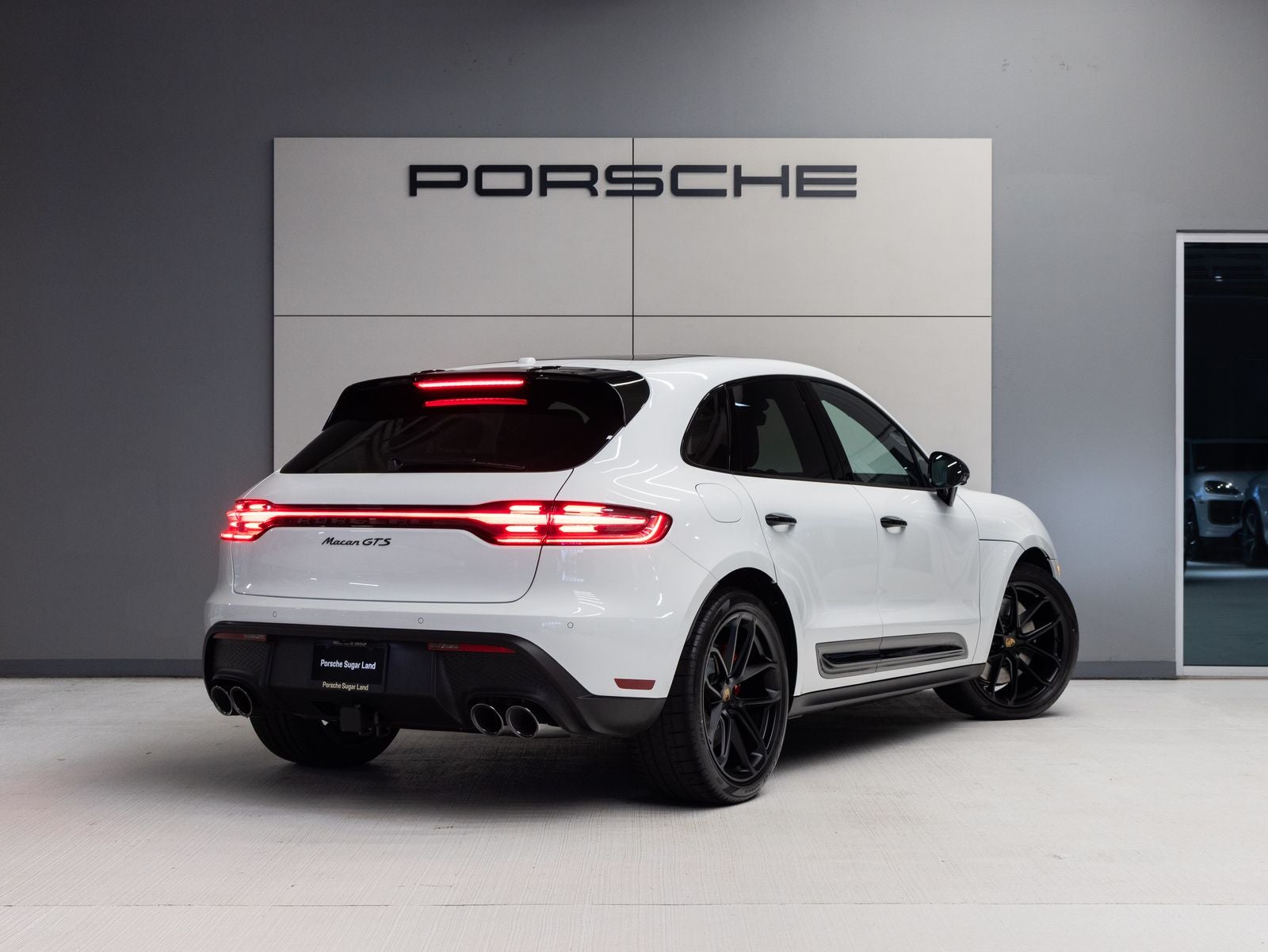 2026 Porsche Macan Macan GTS