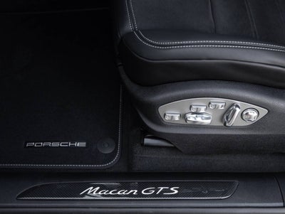 2026 Porsche Macan Macan GTS