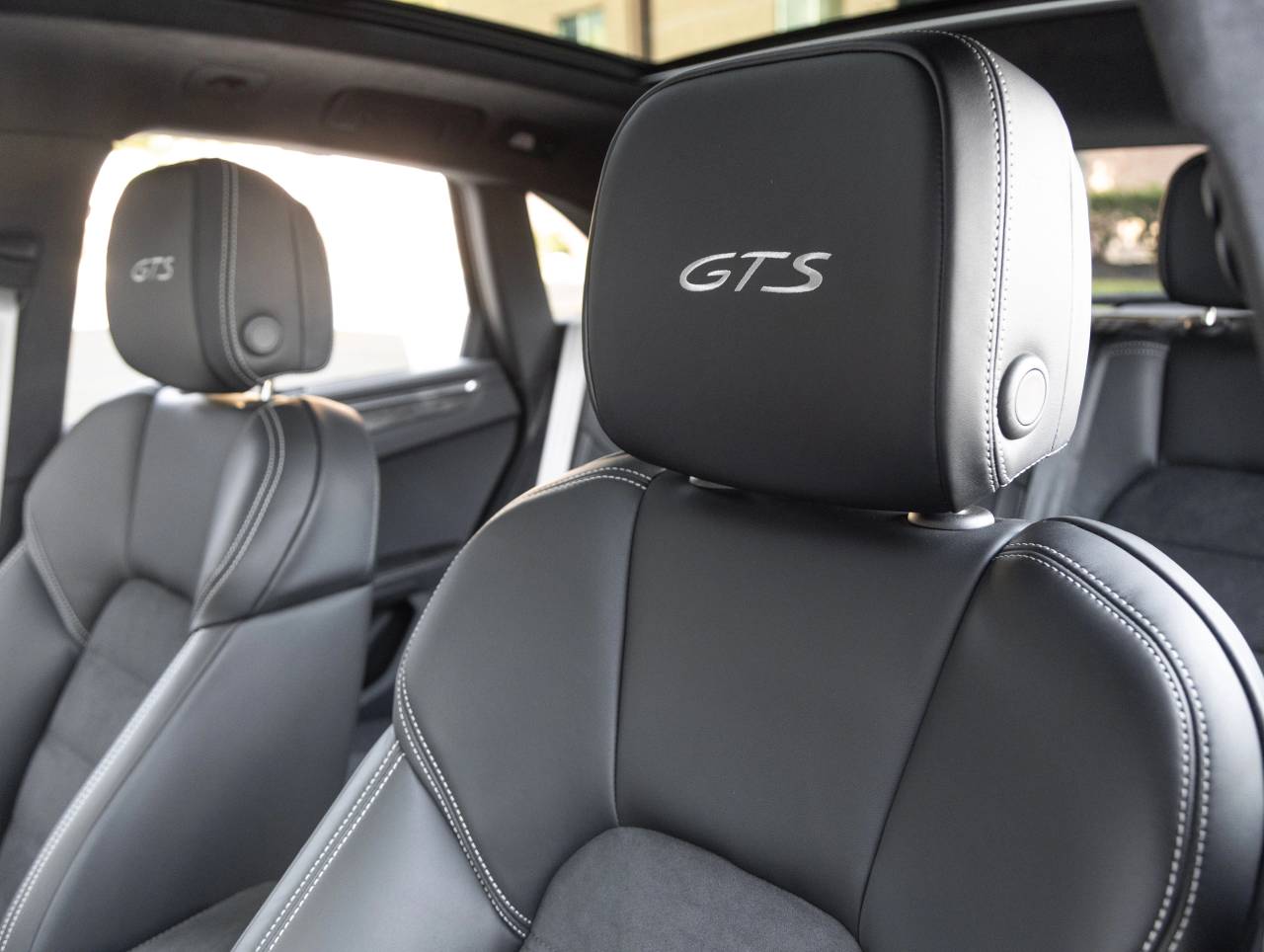 2026 Porsche Macan Macan GTS