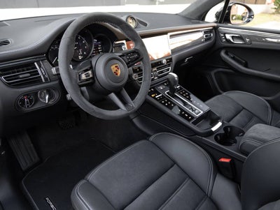 2026 Porsche Macan Macan GTS