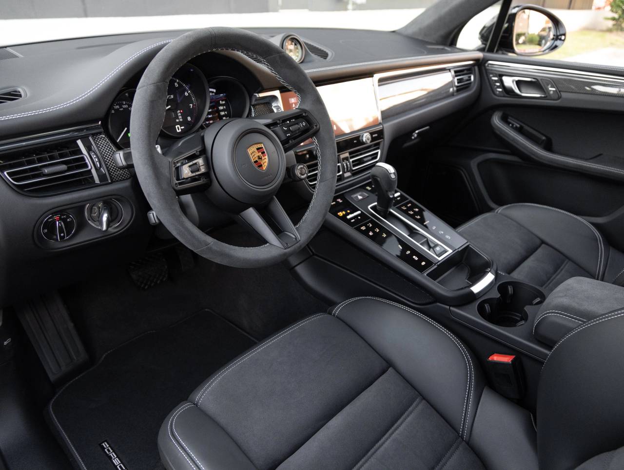 2026 Porsche Macan Macan GTS