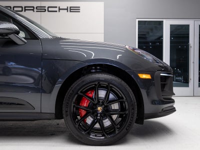 2026 Porsche Macan Macan GTS