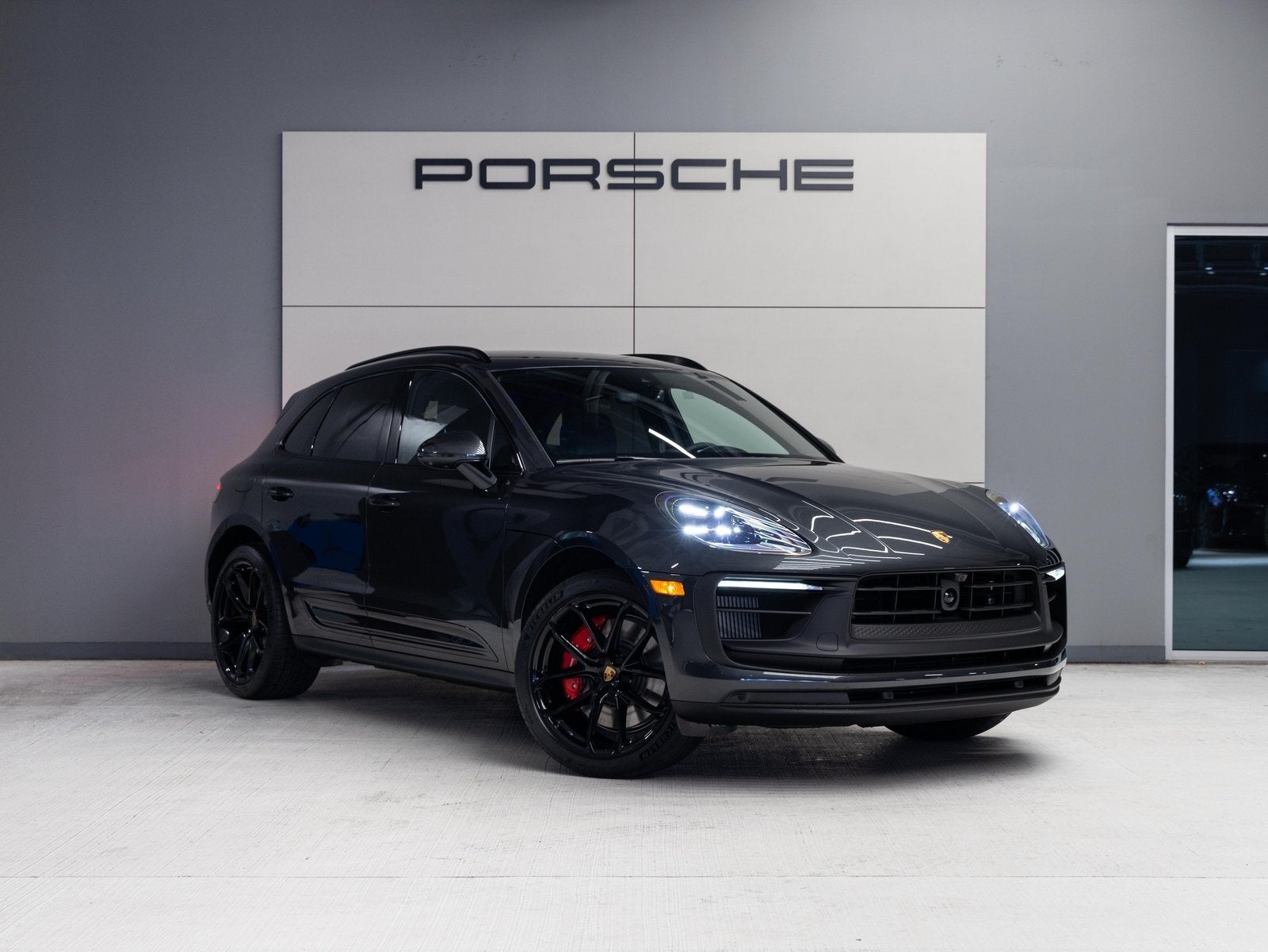 2026 Porsche Macan Macan GTS