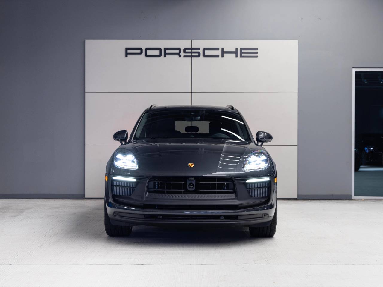 2026 Porsche Macan Macan GTS