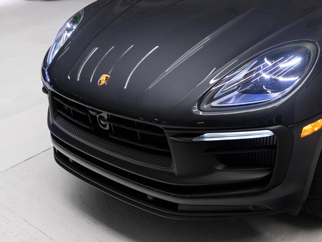 2026 Porsche Macan Macan GTS