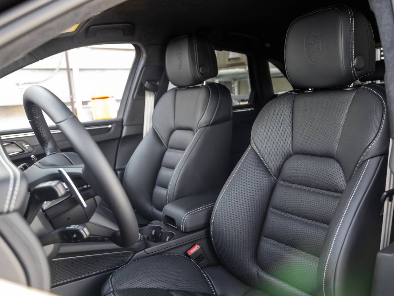 2026 Porsche Macan Macan GTS