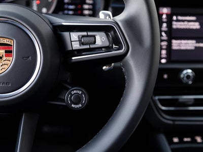 2026 Porsche Macan Macan GTS