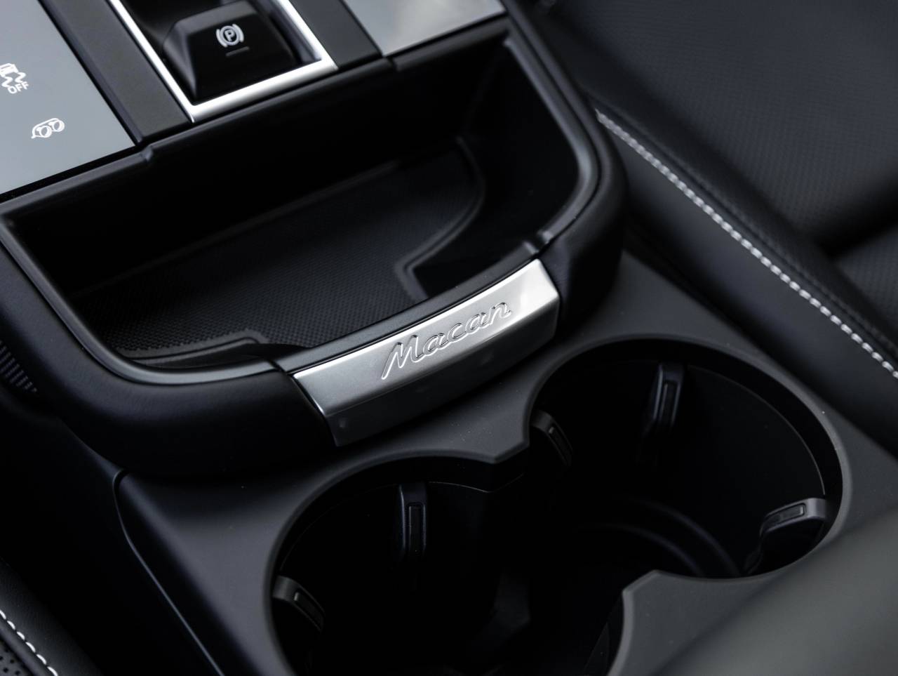 2026 Porsche Macan Macan GTS