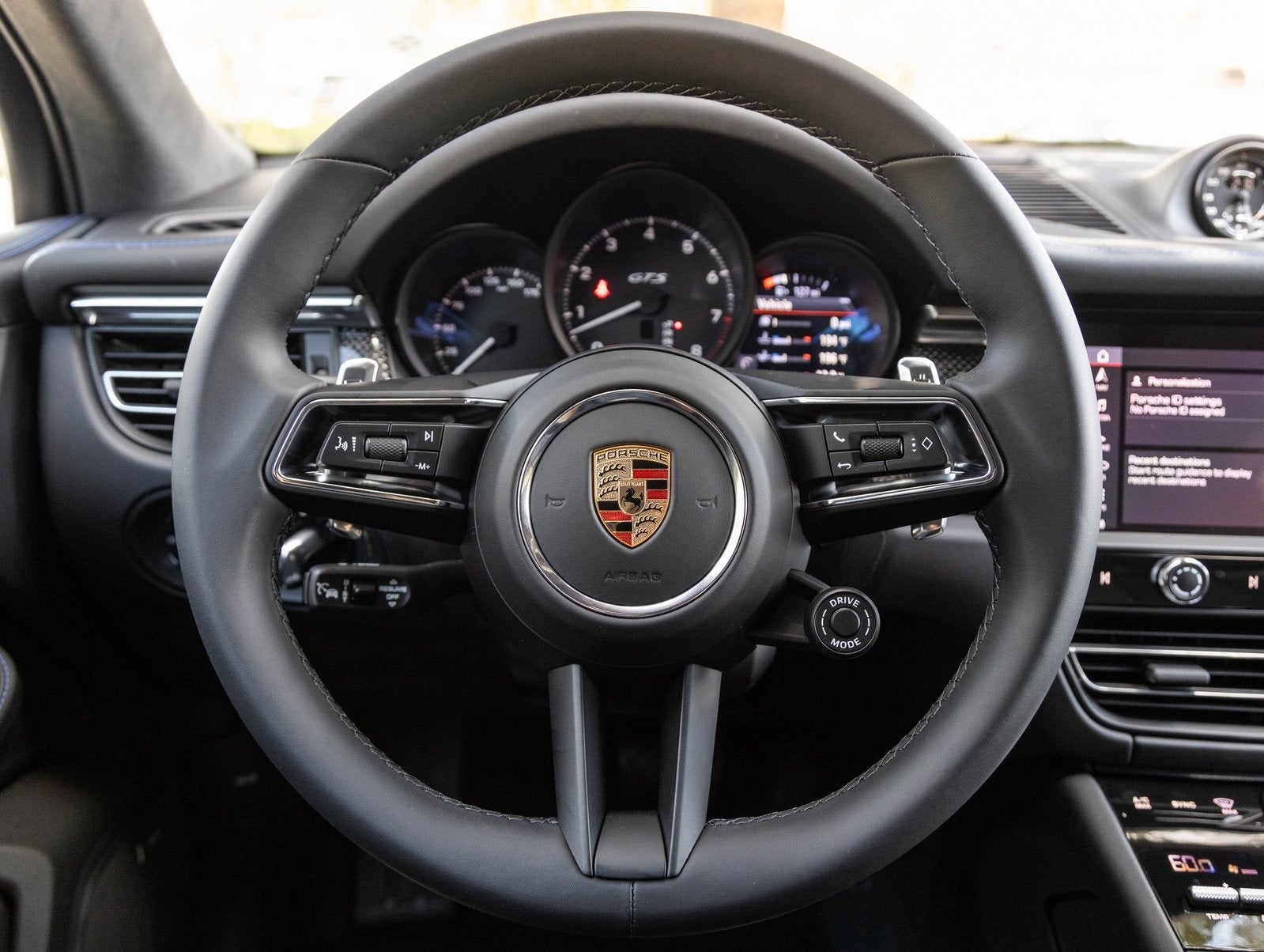 2026 Porsche Macan Macan GTS