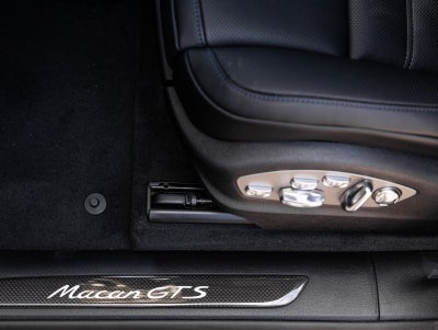 2026 Porsche Macan Macan GTS