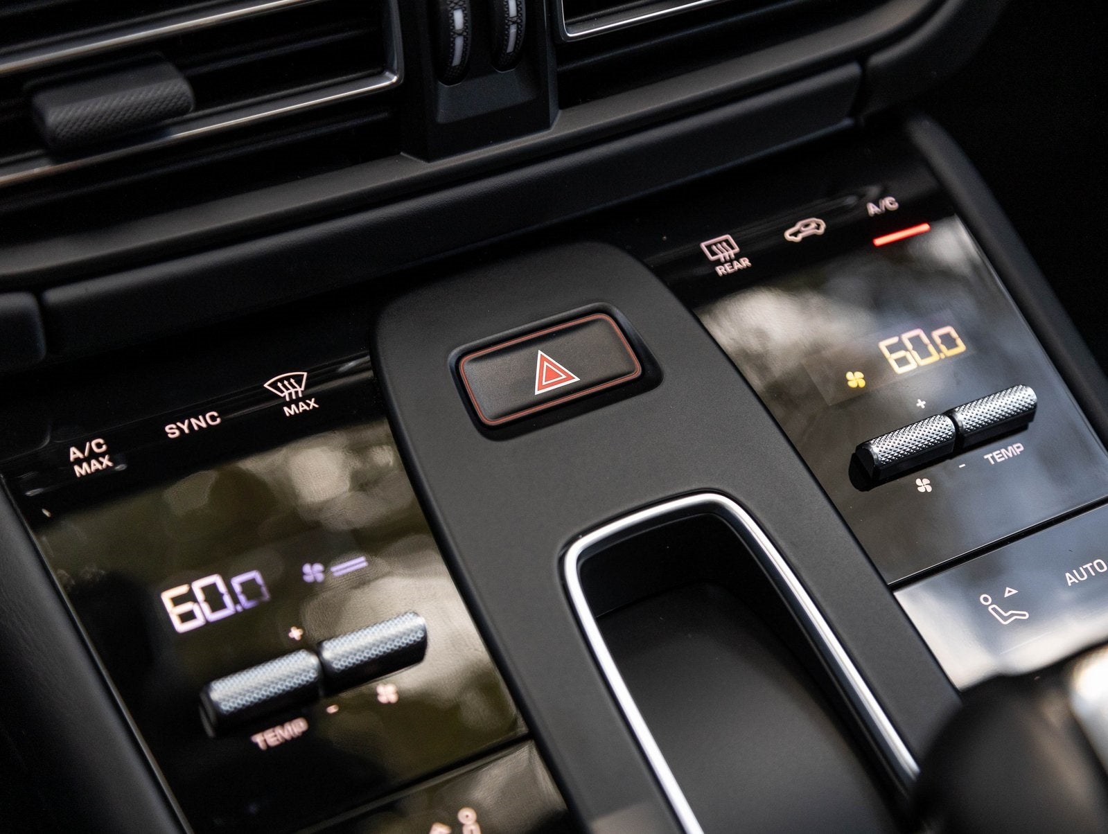 2026 Porsche Macan Macan GTS